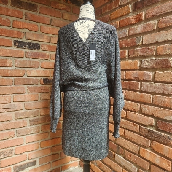 Gianni Bini Alston Metallic Tie Waist Sweater Dress Black Silver Size Large NWT - Picture 6 of 11